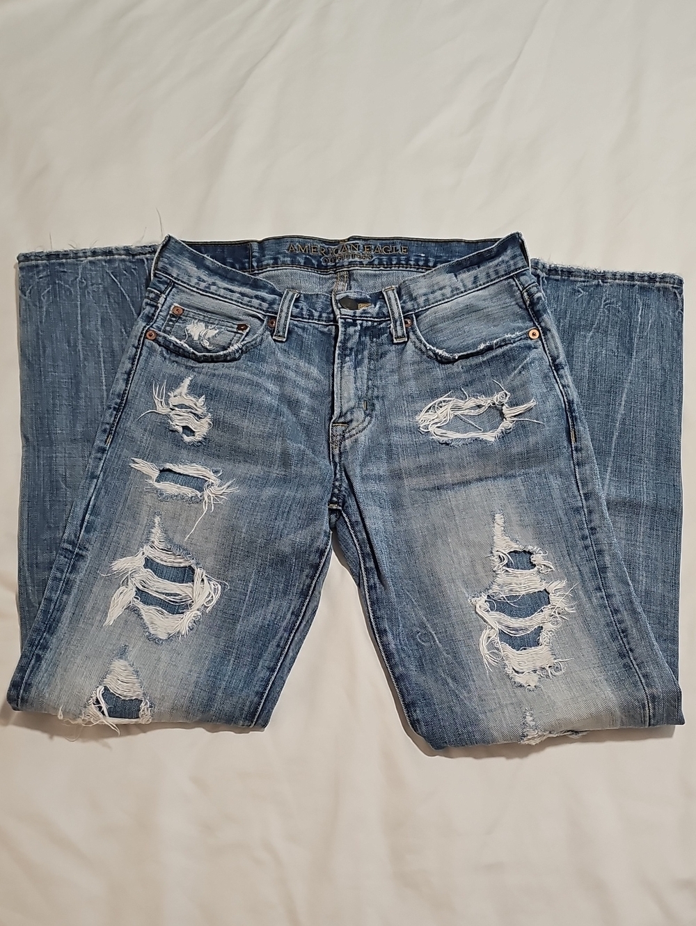 American Eagle Outfitters Distressed Light Blue Straight Jeans 28x32